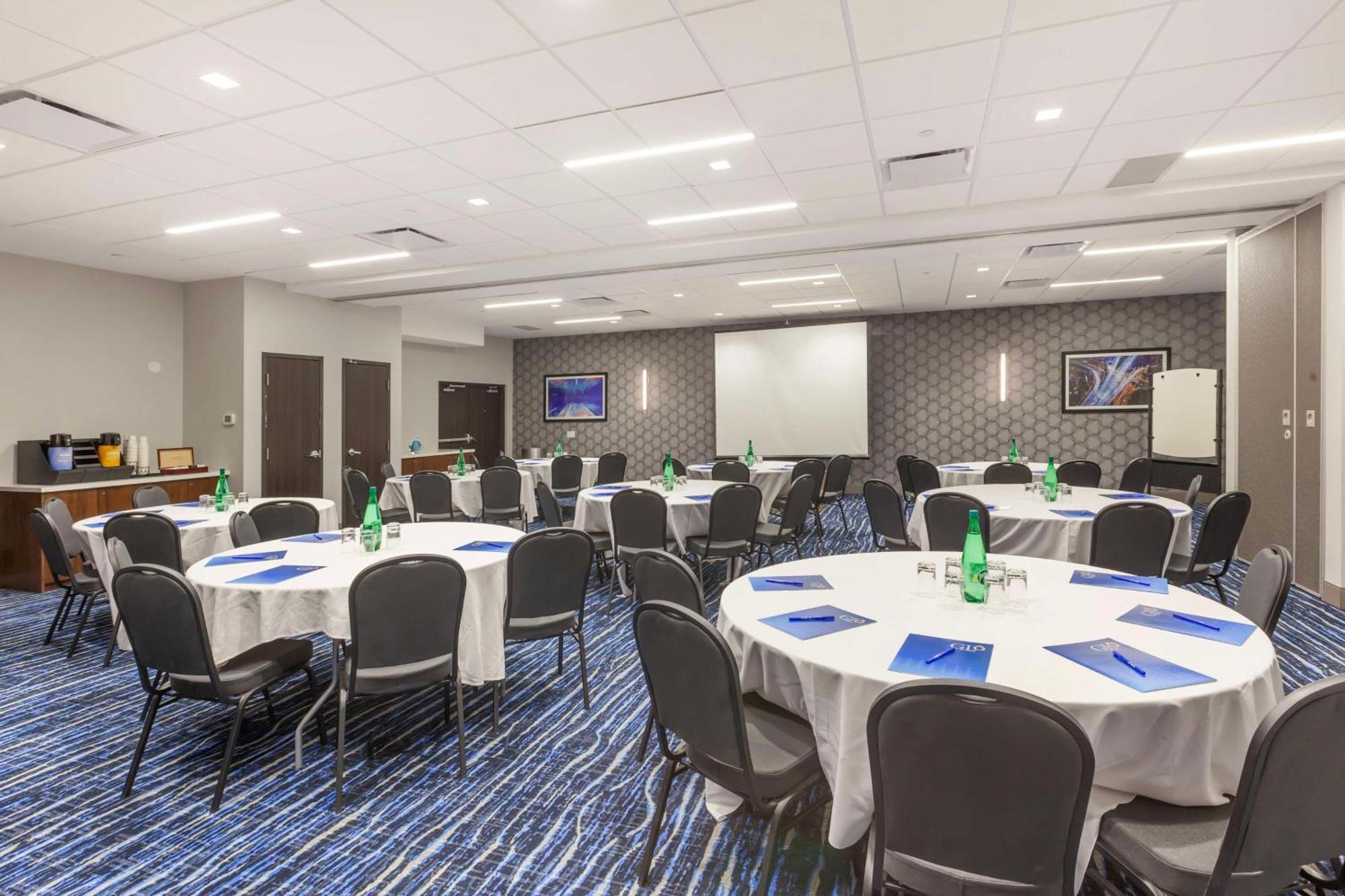 Glo Best Western Mississauga Corporate Centre Exterior foto